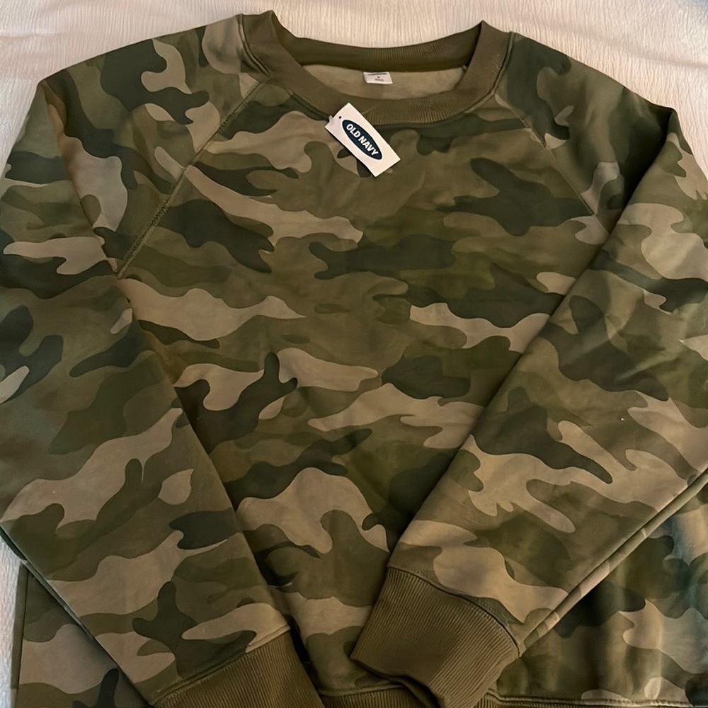 OLD NAVY SWEATSHIRT